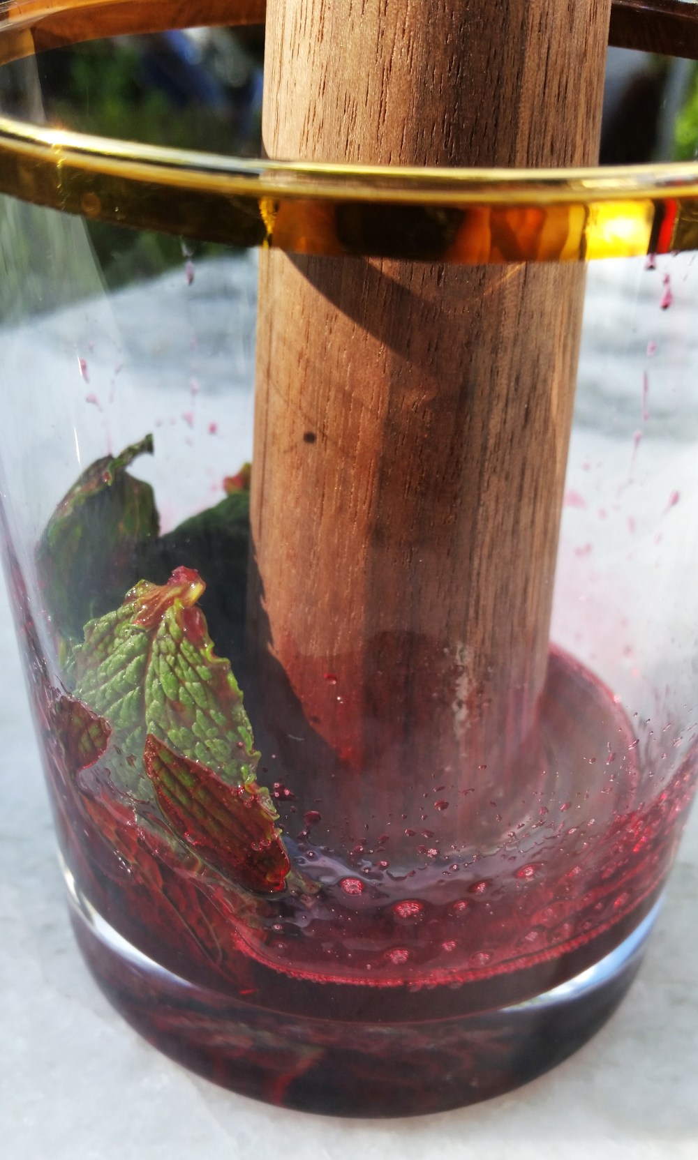 blackberryMojoDetail2